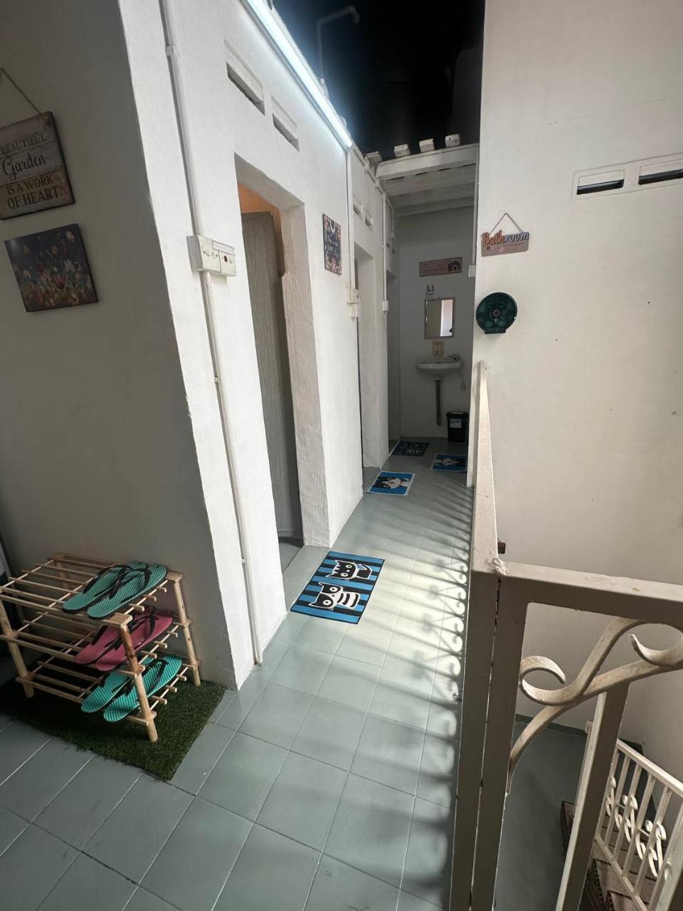 Spot On 90898 Kasturi Alley Guest House & Cat Hotel Malacca Eksteriør bilde